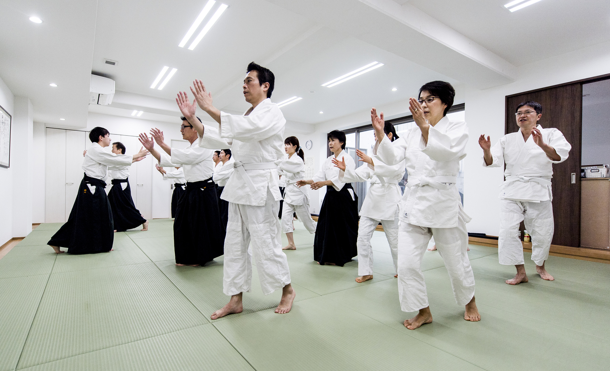 合氣道クラス（動）の稽古風景